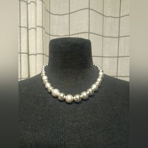 Vintage, Beautiful Pearls Beads Necklace Chain. NWT